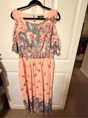 Suzanne Betro Peach and Teal Paisley Cold-Shoulder Maxi